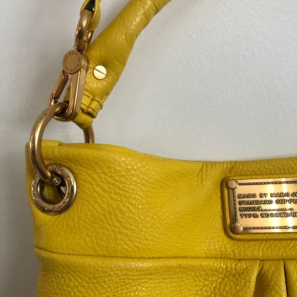 Marc by Marc Jacobs Yellow Leather Hobo Purse - Picture 3 of 8